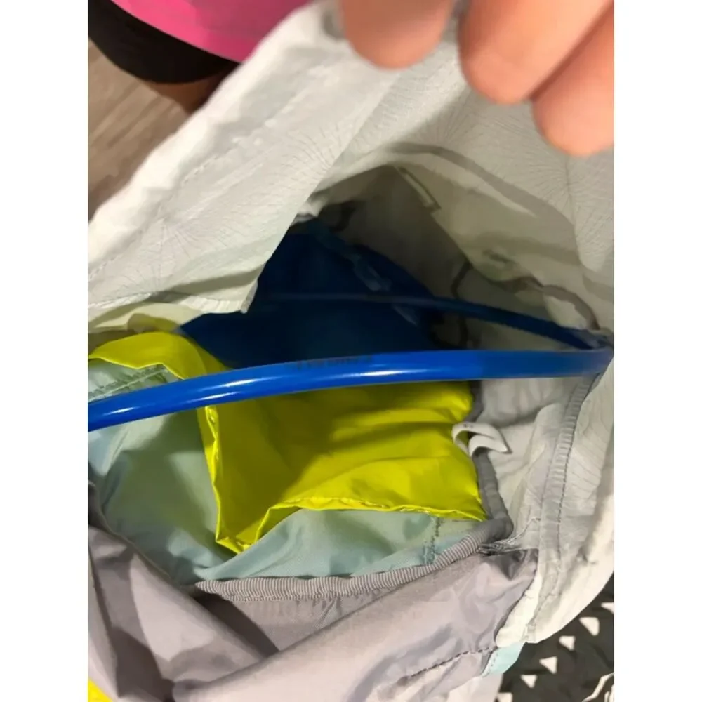 Camelbak hit trail